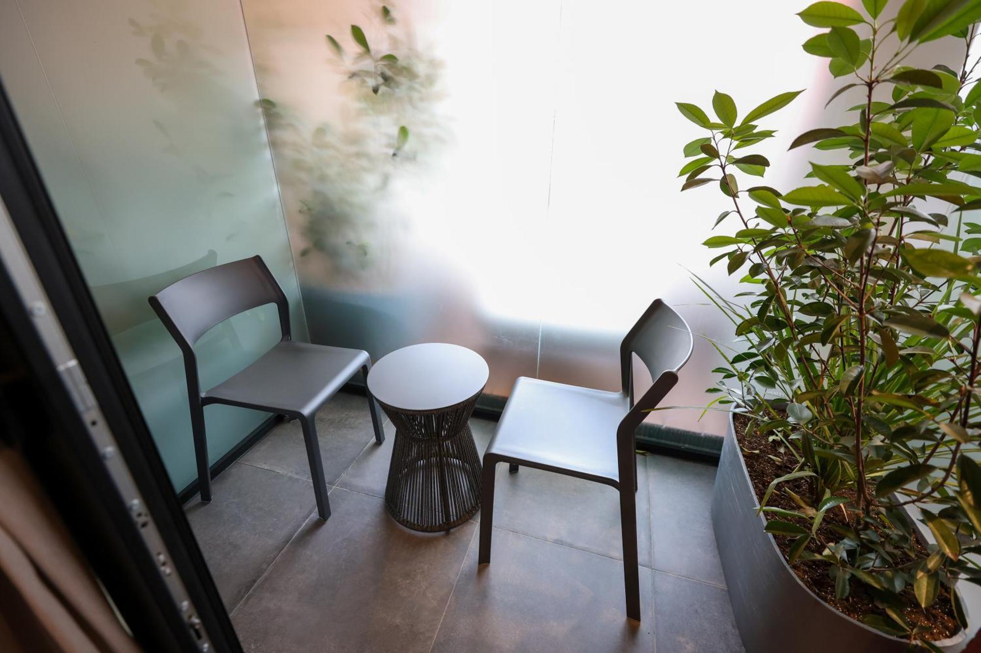 Garden Boutique Hotel Тирана Екстер'єр фото